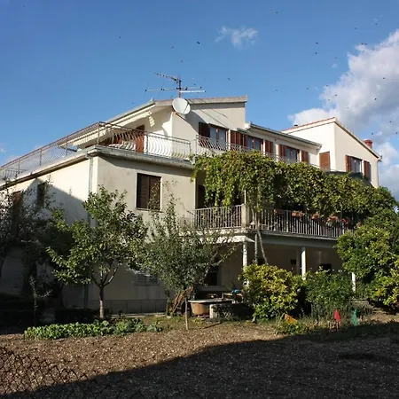 With Parking Space Kastel Stafilic, - 5219 Lejlighed *